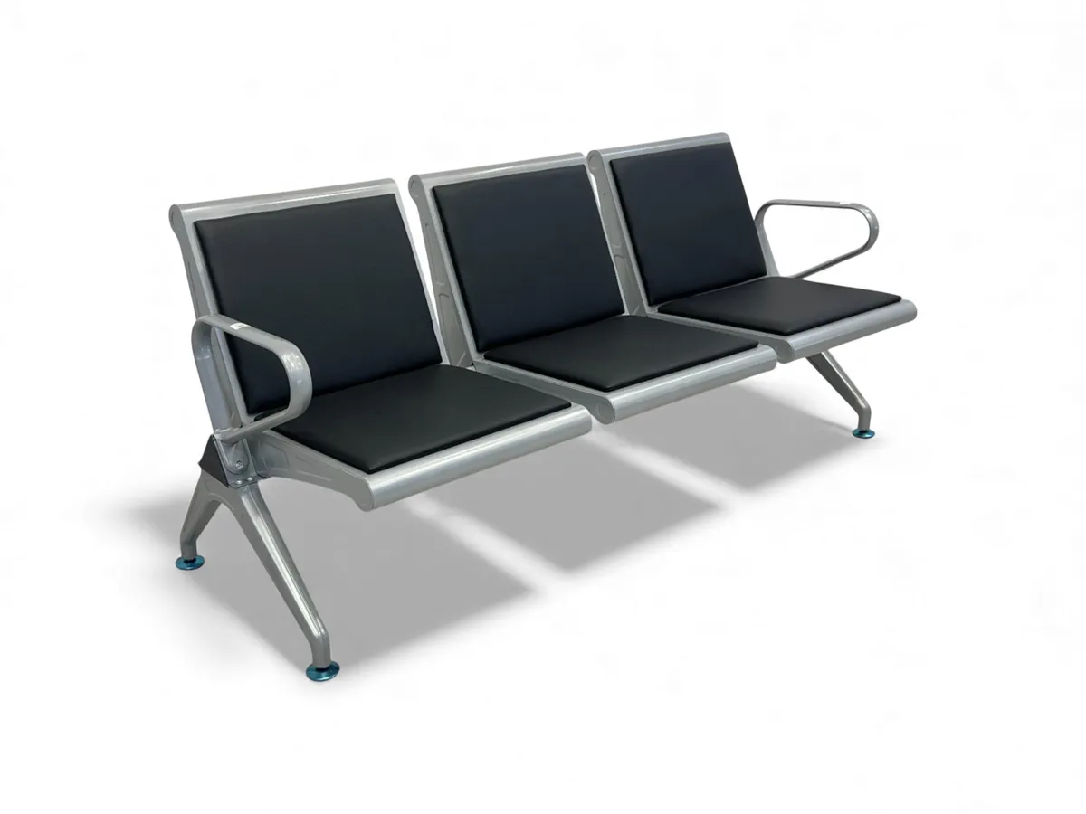BLACK & SILVER PADDED AIRPORT CHAIR